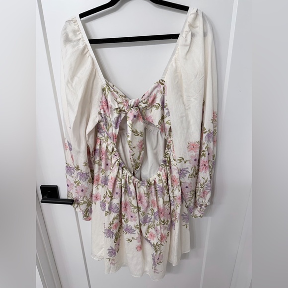 NWT Express Cream and Pink Floral Long Sleeve Dress - Picture 7 of 8